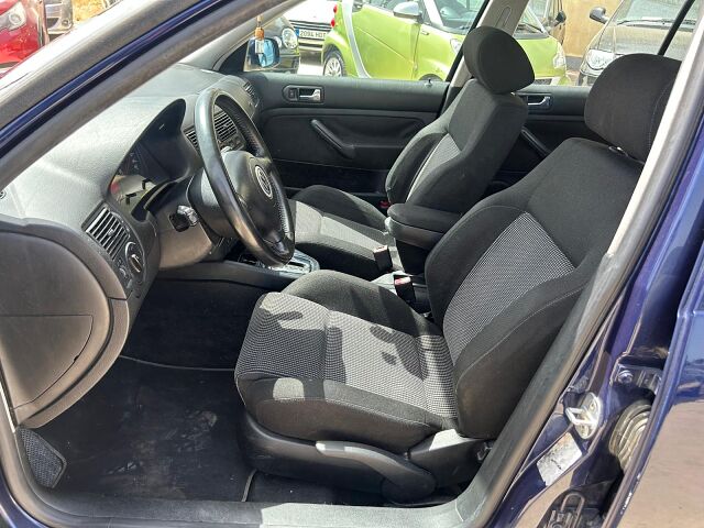 VOLKSWAGEN GOLF 1.6 AUTO SPANISH LHD IN SPAIN 94000 MILES BARGAIN PX 2001